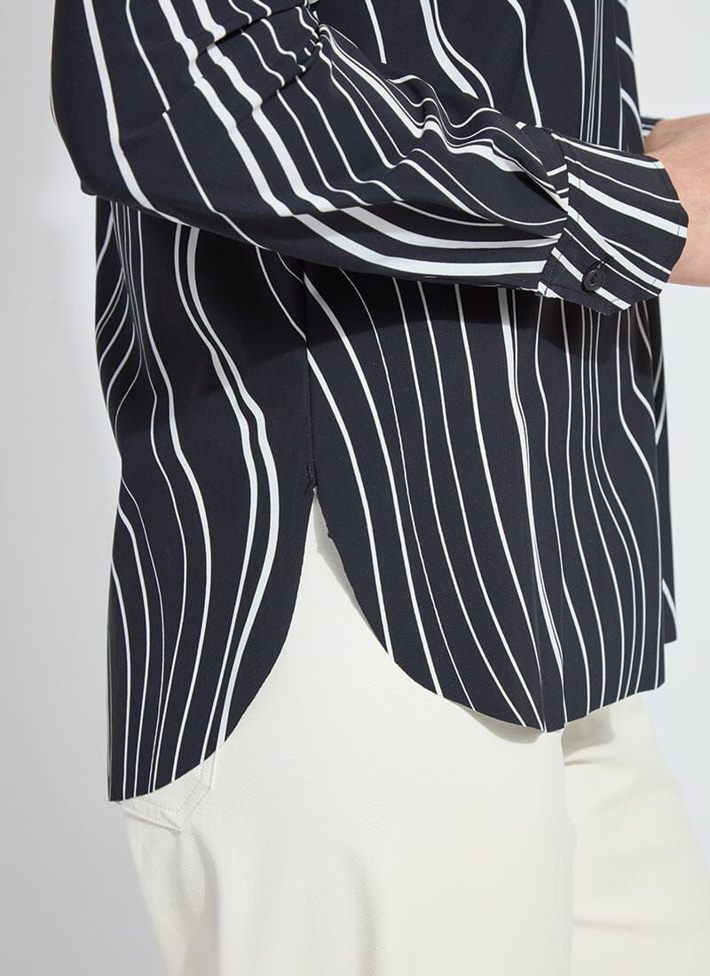 color=Undulating Lines