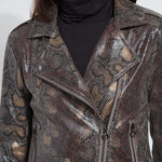 color=Extra Ordinary Snake