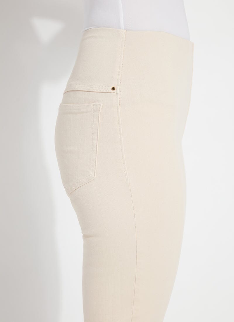 color=Light Almond