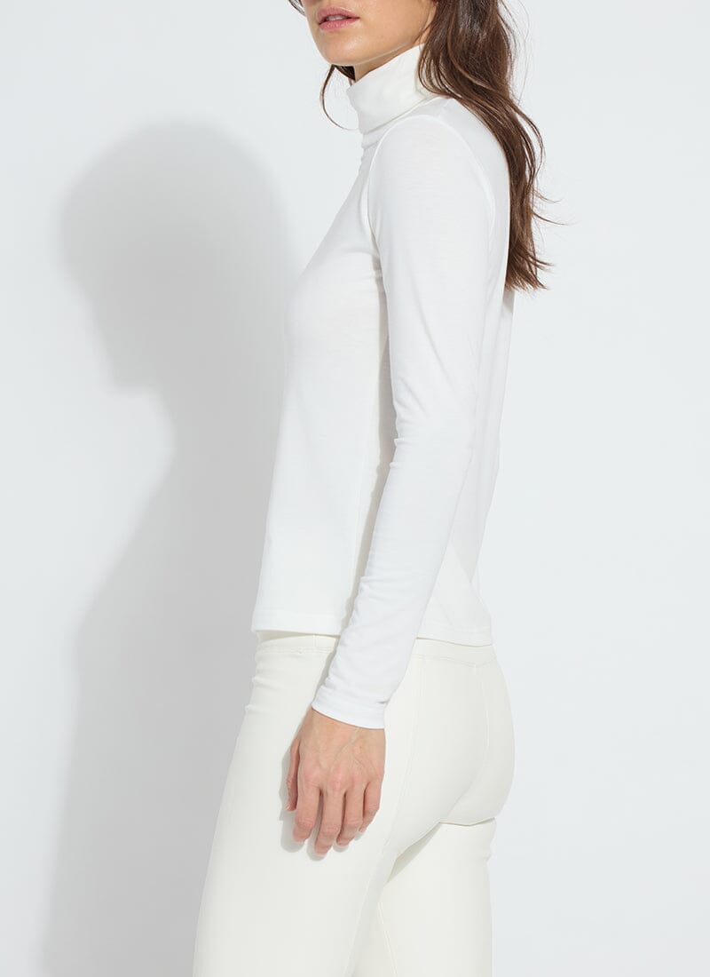 color=Off White