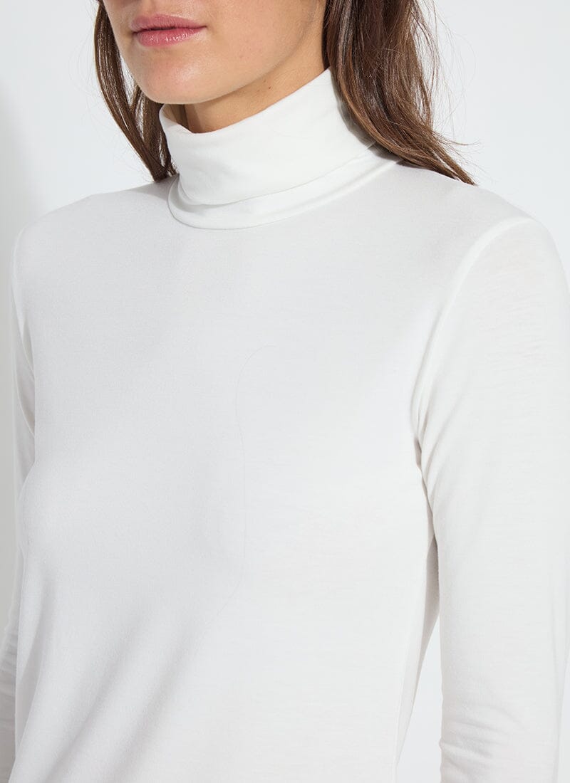 color=Off White
