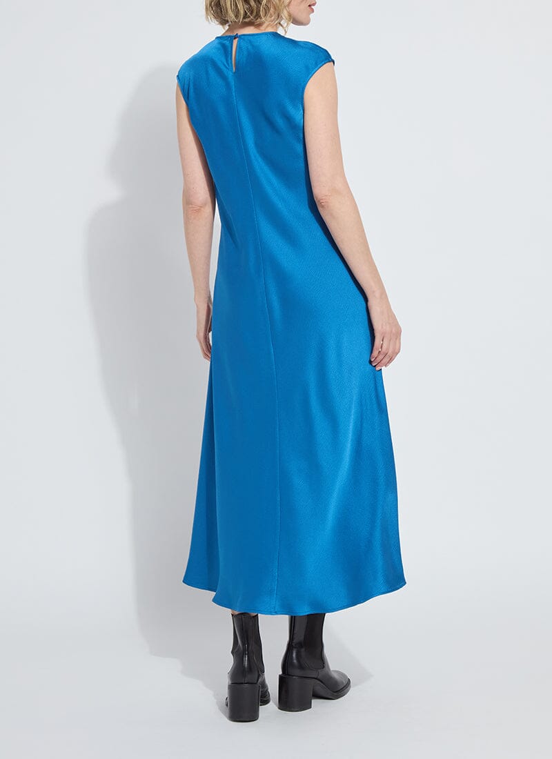 color=Deep Sapphire