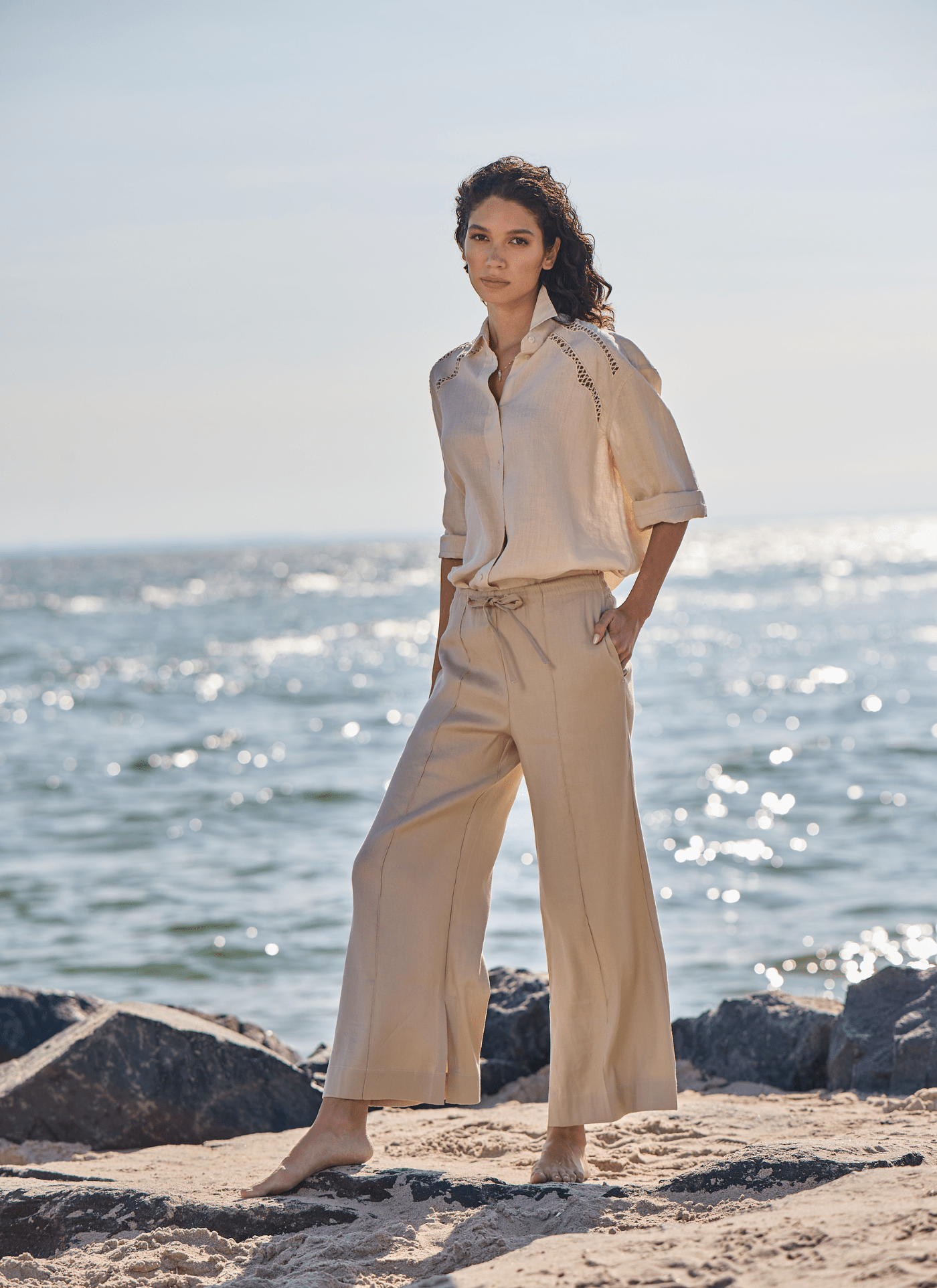 color=Linen