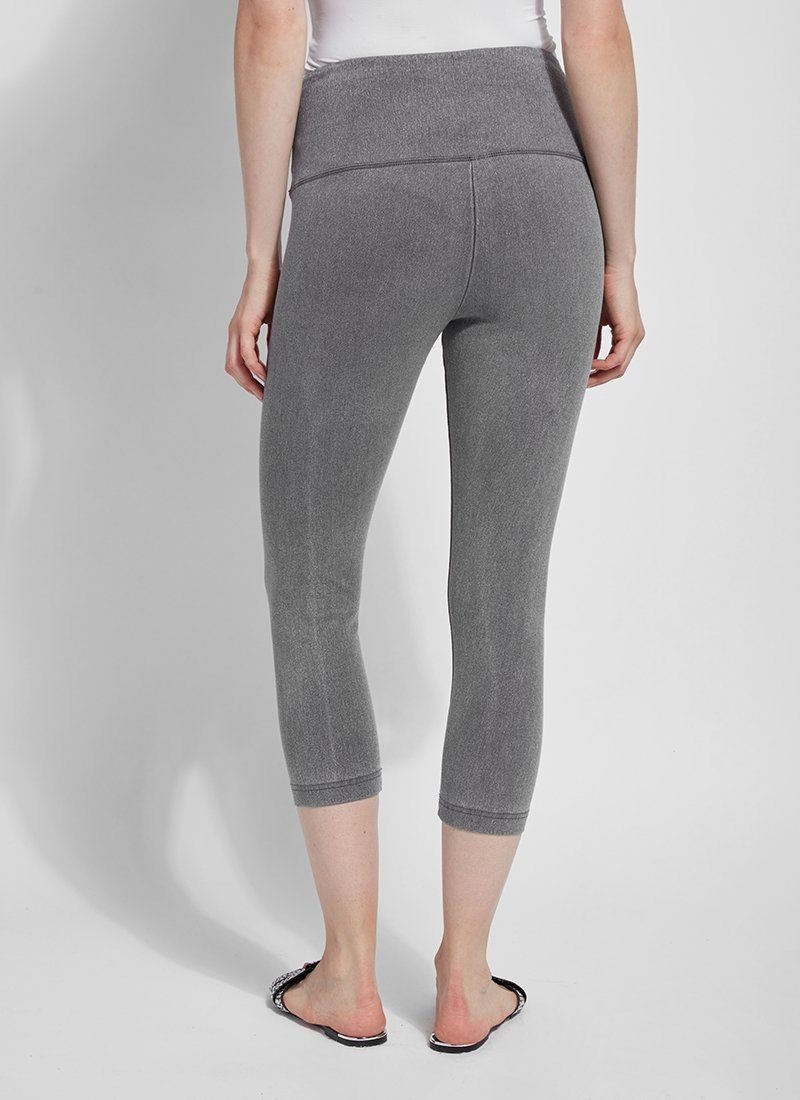 color=Mid Grey
