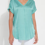 color=Larimar