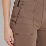 color=Cold Chestnut