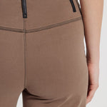 color=Cold Chestnut