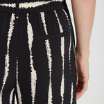 color=Black Tidal Stripe