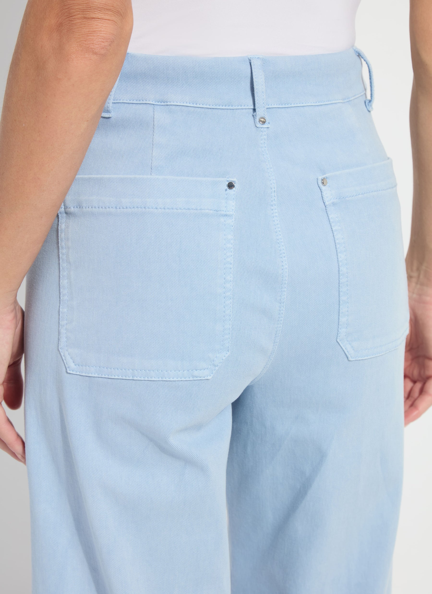 color=Antique Wash Chalk Blue