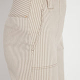 color=Khaki Ledger Lines