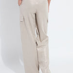 color=Liquid Soft Taupe