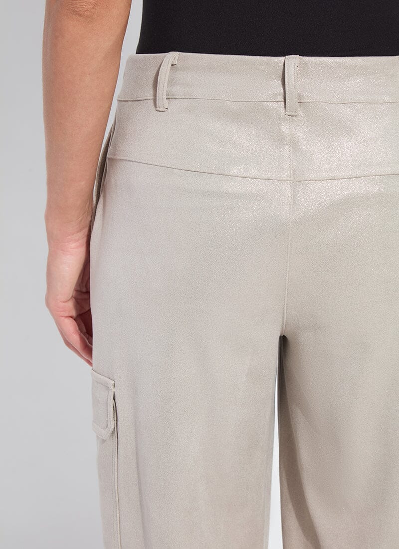 color=Liquid Soft Taupe