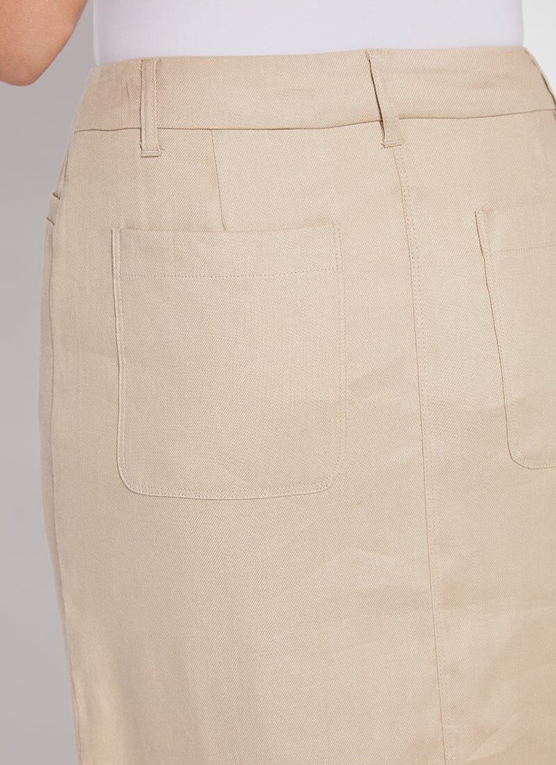 color=Linen