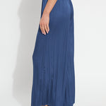 color=Capri Blue