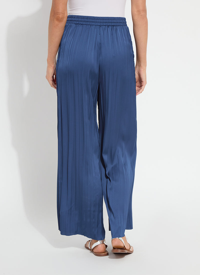 color=Capri Blue