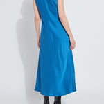 color=Deep Sapphire
