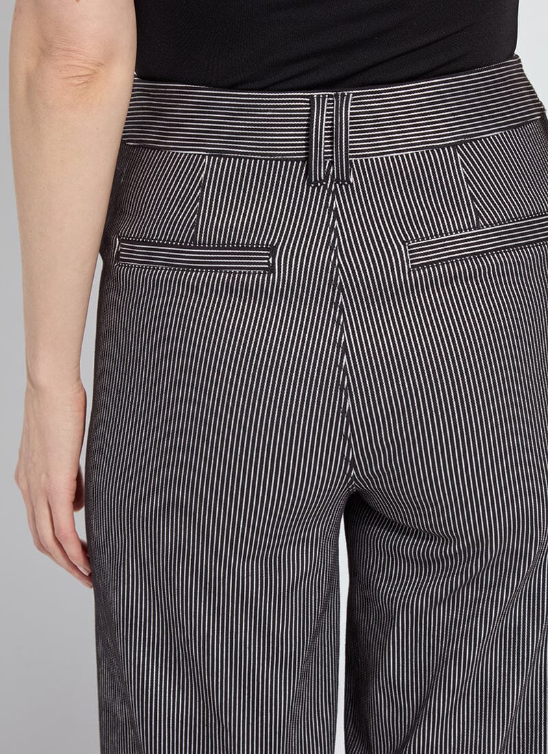 color=Black Sheen Line