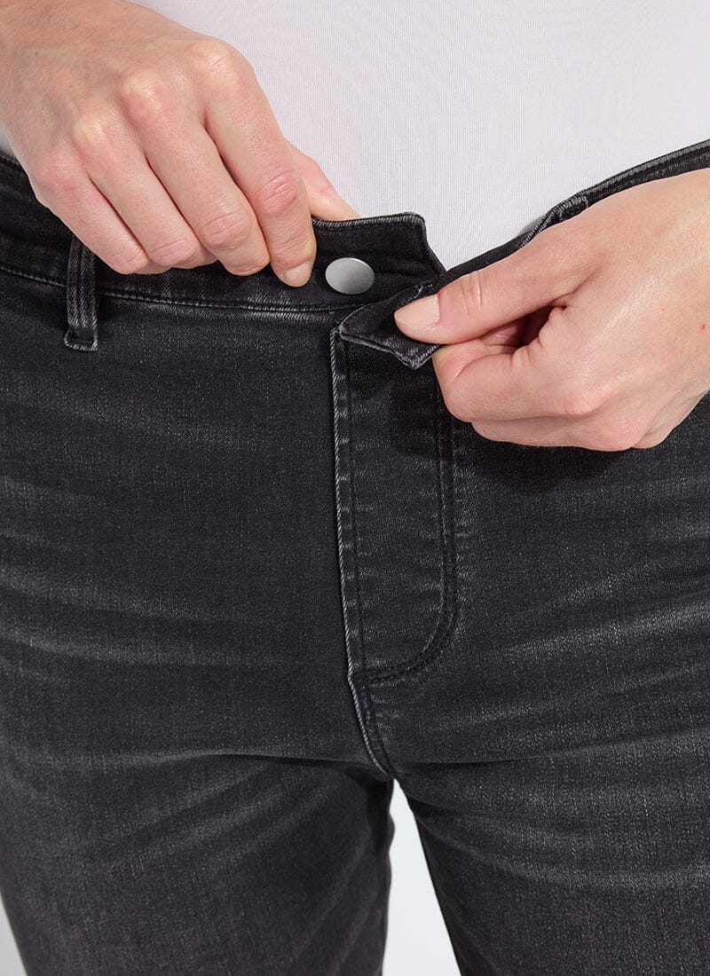 color=Distressed Black