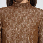 color=Robust Brown