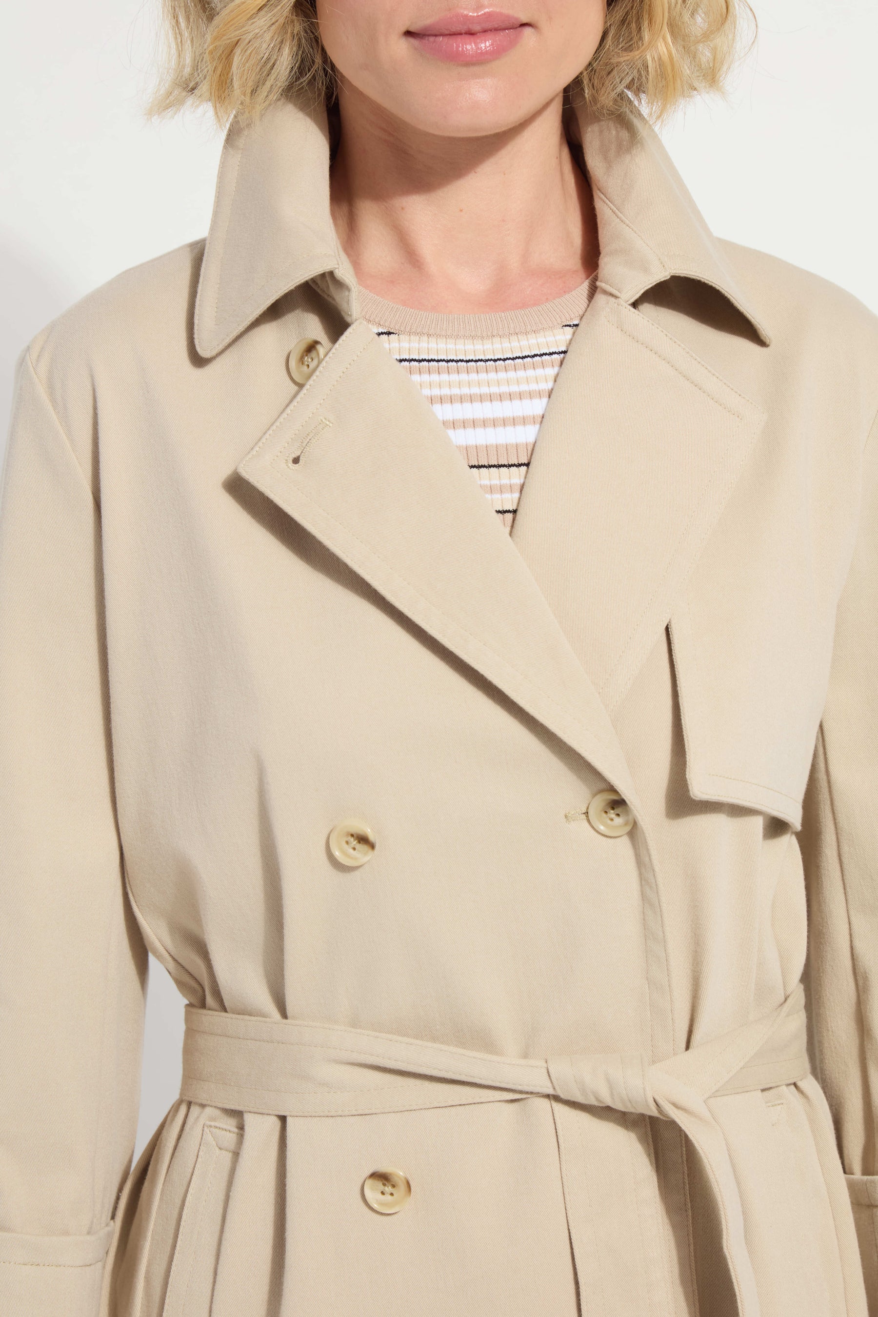 color=Crisp Khaki