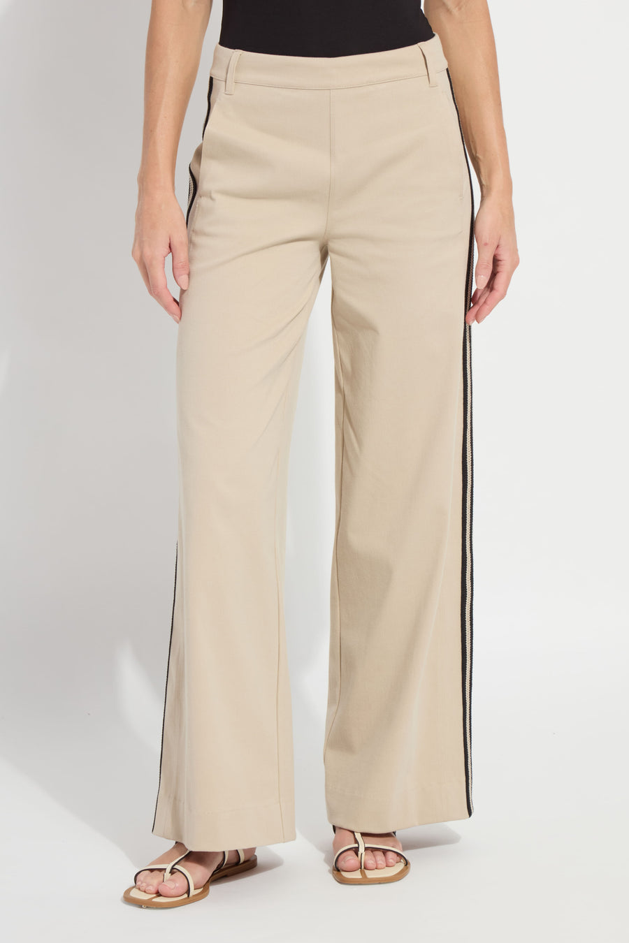 color=Crisp Khaki