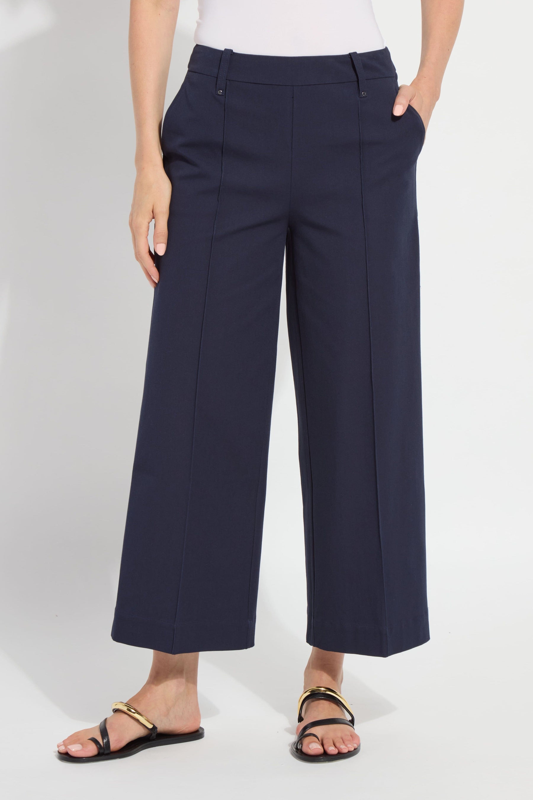 color=True Navy