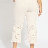 Billie Eyelet Straight Denim Curvy (26"Inseam)