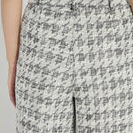 color=houndstooth tweed