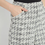 color=houndstooth tweed