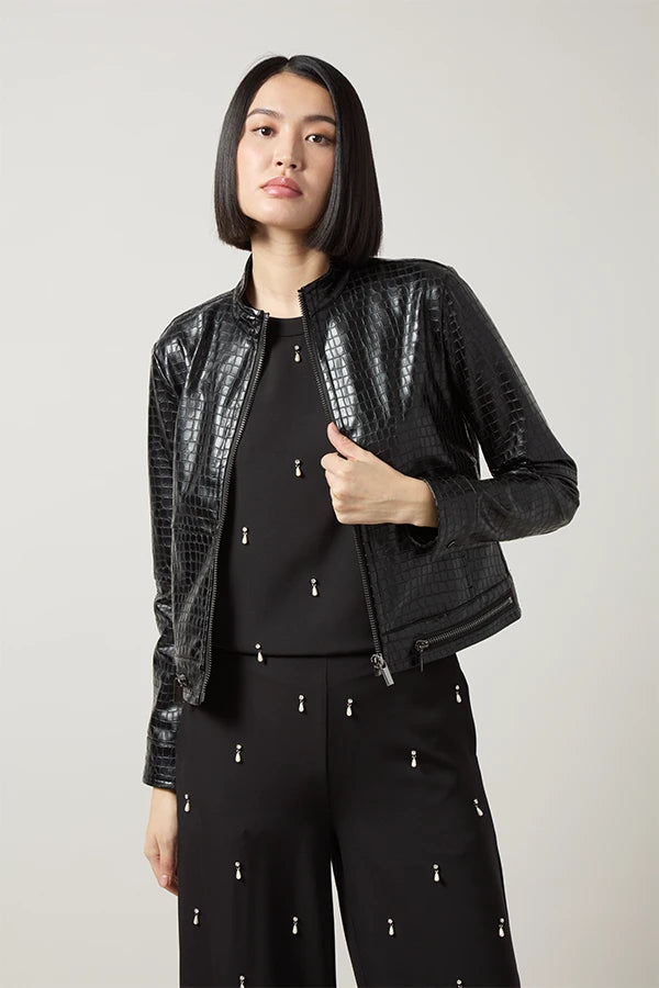 color=black crocodile