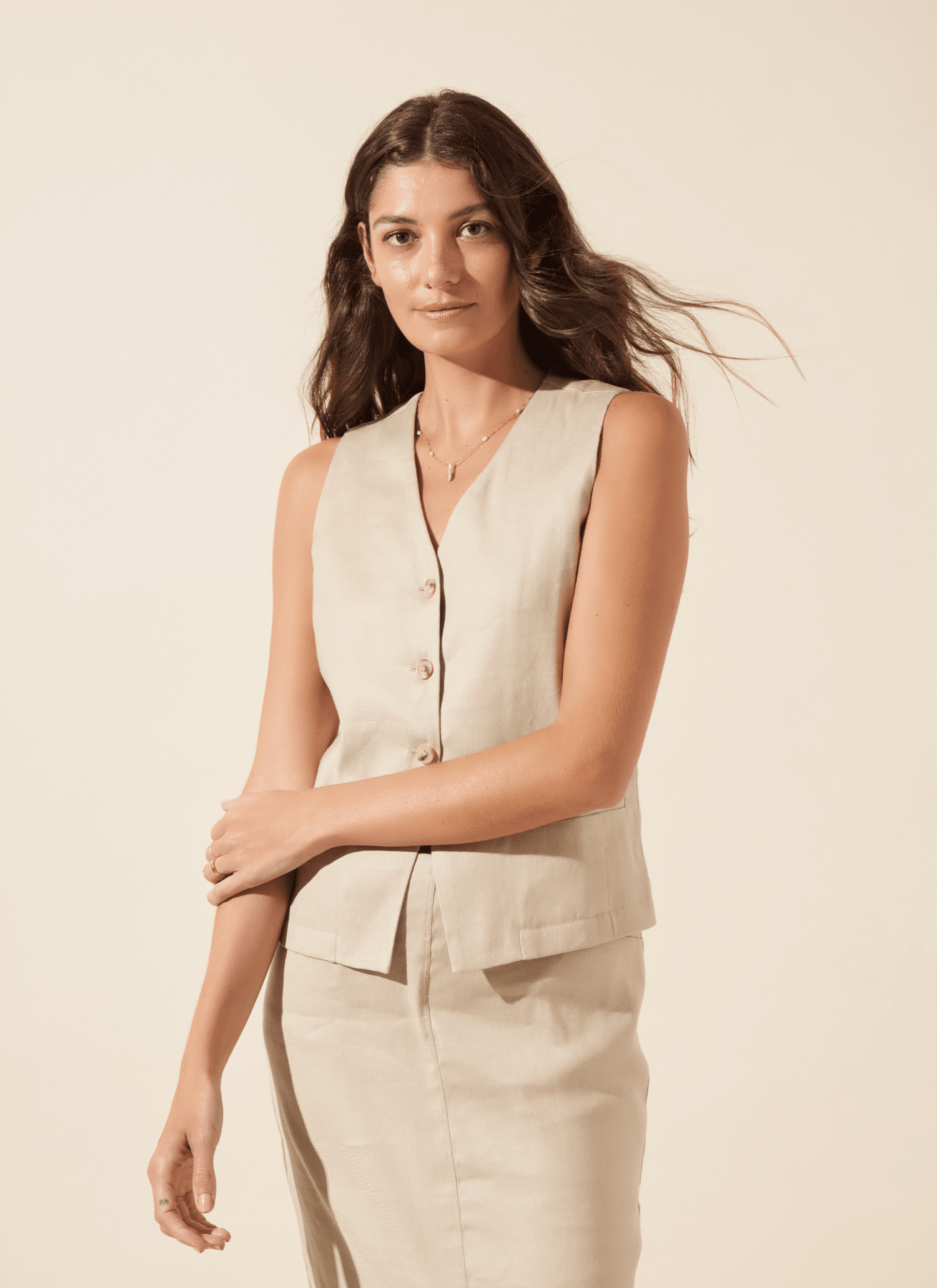 color=Linen