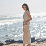 color=Linen