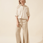 color=Linen