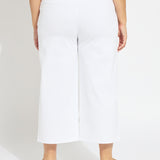 Willa Scallop Studded Crop Denim Curvy (25" Inseam)