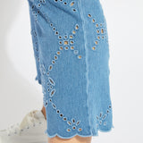 Billie Eyelet Straight Denim Curvy (26"Inseam)