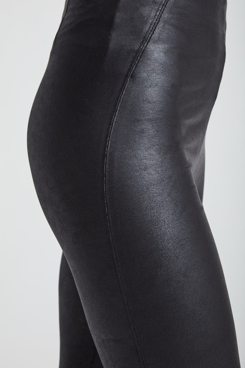 Leggings with leather effect