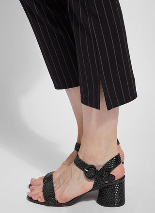 color=Essential Stripe Black, hem detail, patterned legging with body-hugging fit to knee, flare opening, side slit, slimming comfort waistband